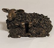 Frith Sculptures - Ewe with Twin Lambs