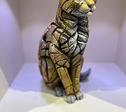 Edge Sculpture - Cat Sitting